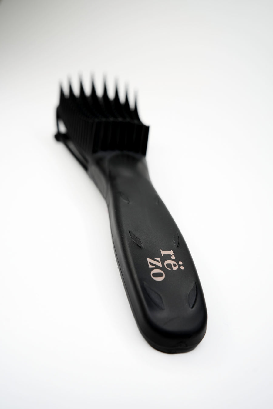 Rezo Black Wide Flow-Thru Styling Detangler Brush